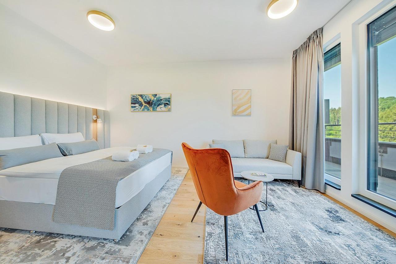 Bright: Rosenheim Aicherpark المظهر الخارجي الصورة