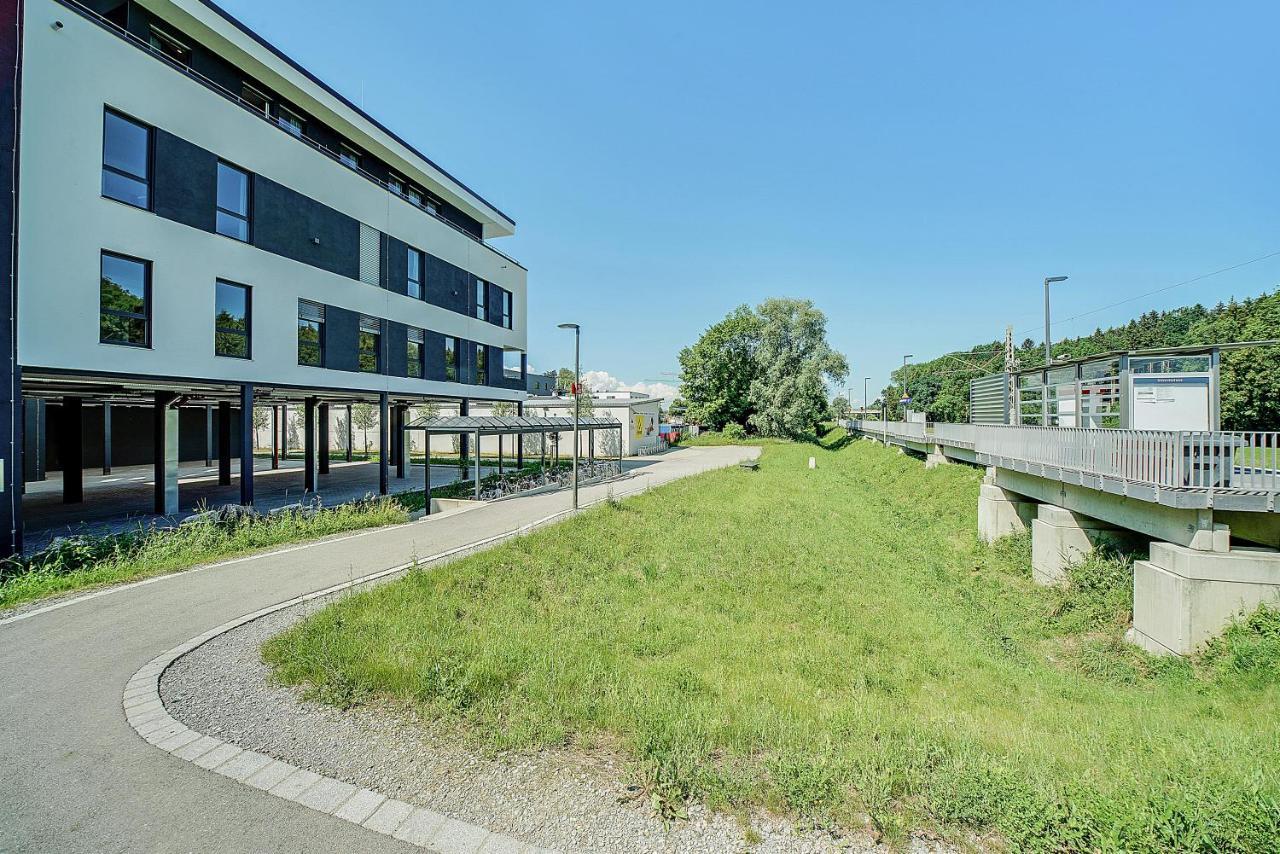 Bright: Rosenheim Aicherpark المظهر الخارجي الصورة