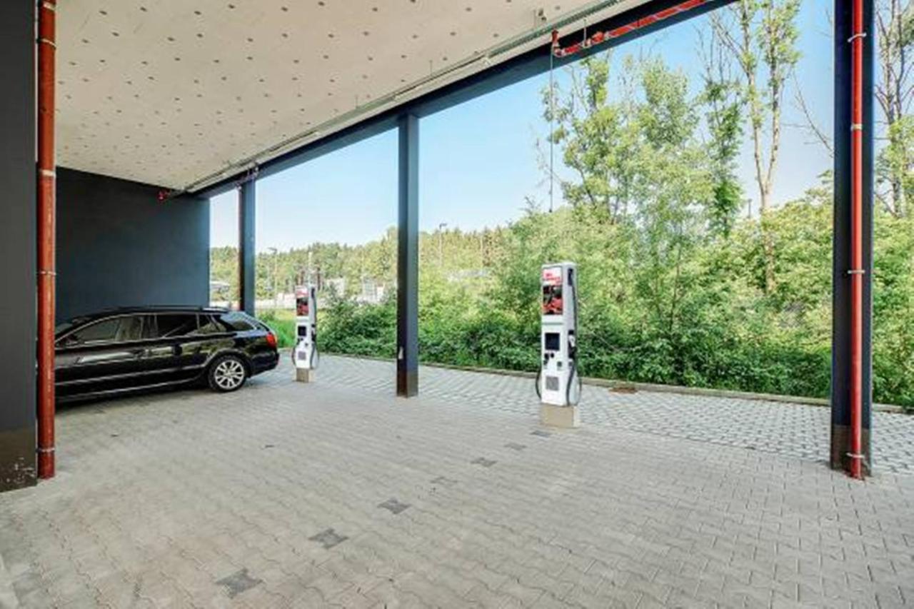 Bright: Rosenheim Aicherpark المظهر الخارجي الصورة
